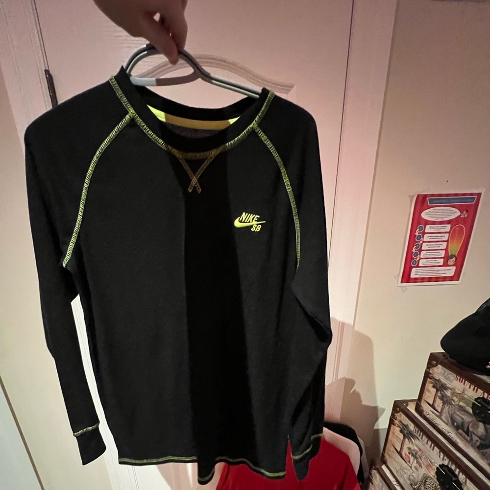 NIKE SB SKATEBOARD SHIRT